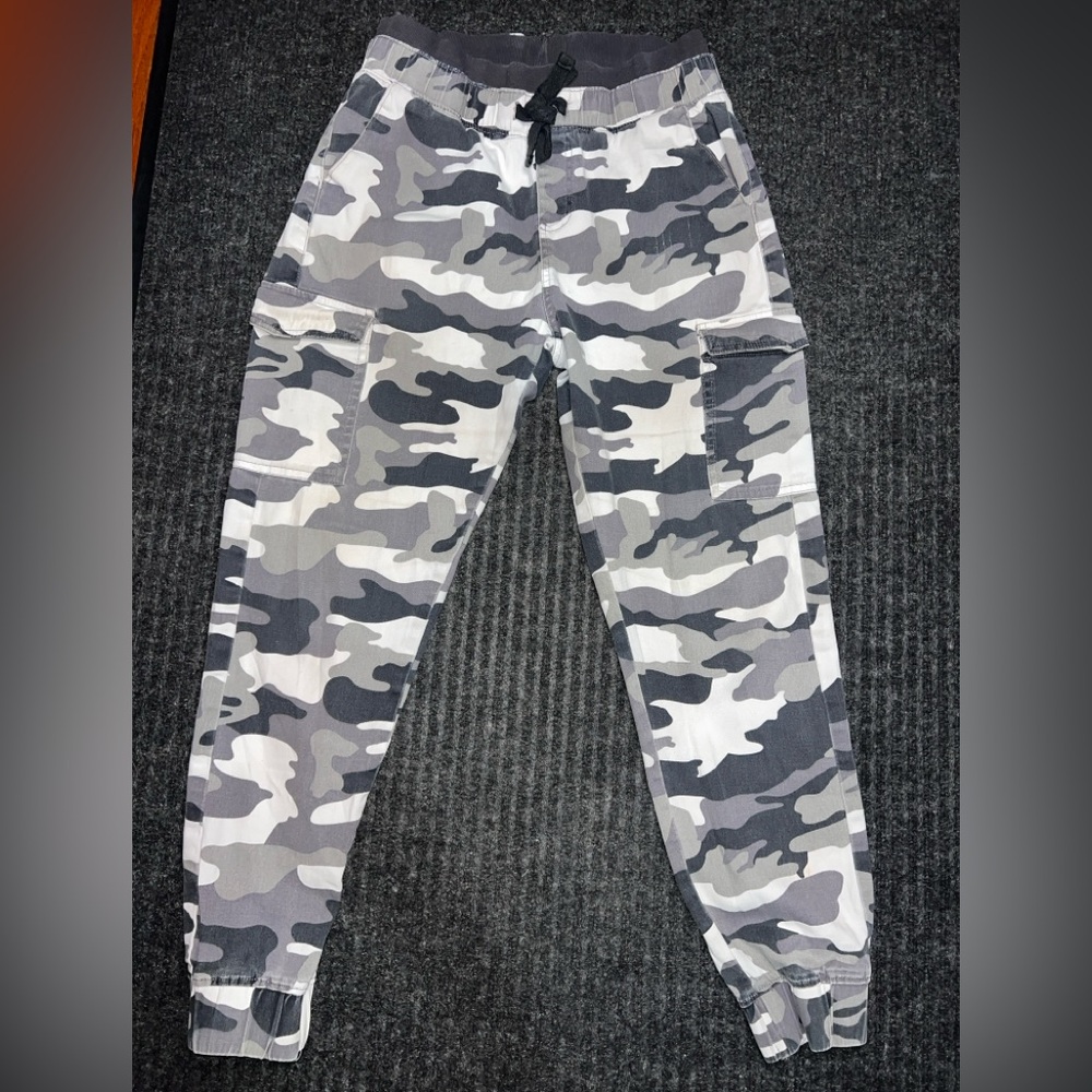 Refuge Gray and White Camouflage Pants